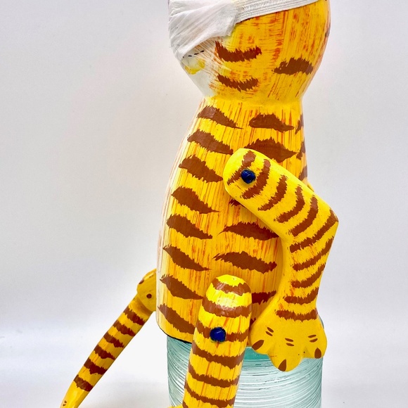 Yellow Cat Puppet Hand Carved and Painted Sitting Puppet - Picture 2 of 3